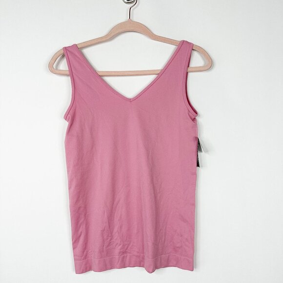 NWT White House Black Market Dual Neck Seamless Tank Cashmere Rose Small #WHBM34 - Picture 2 of 8